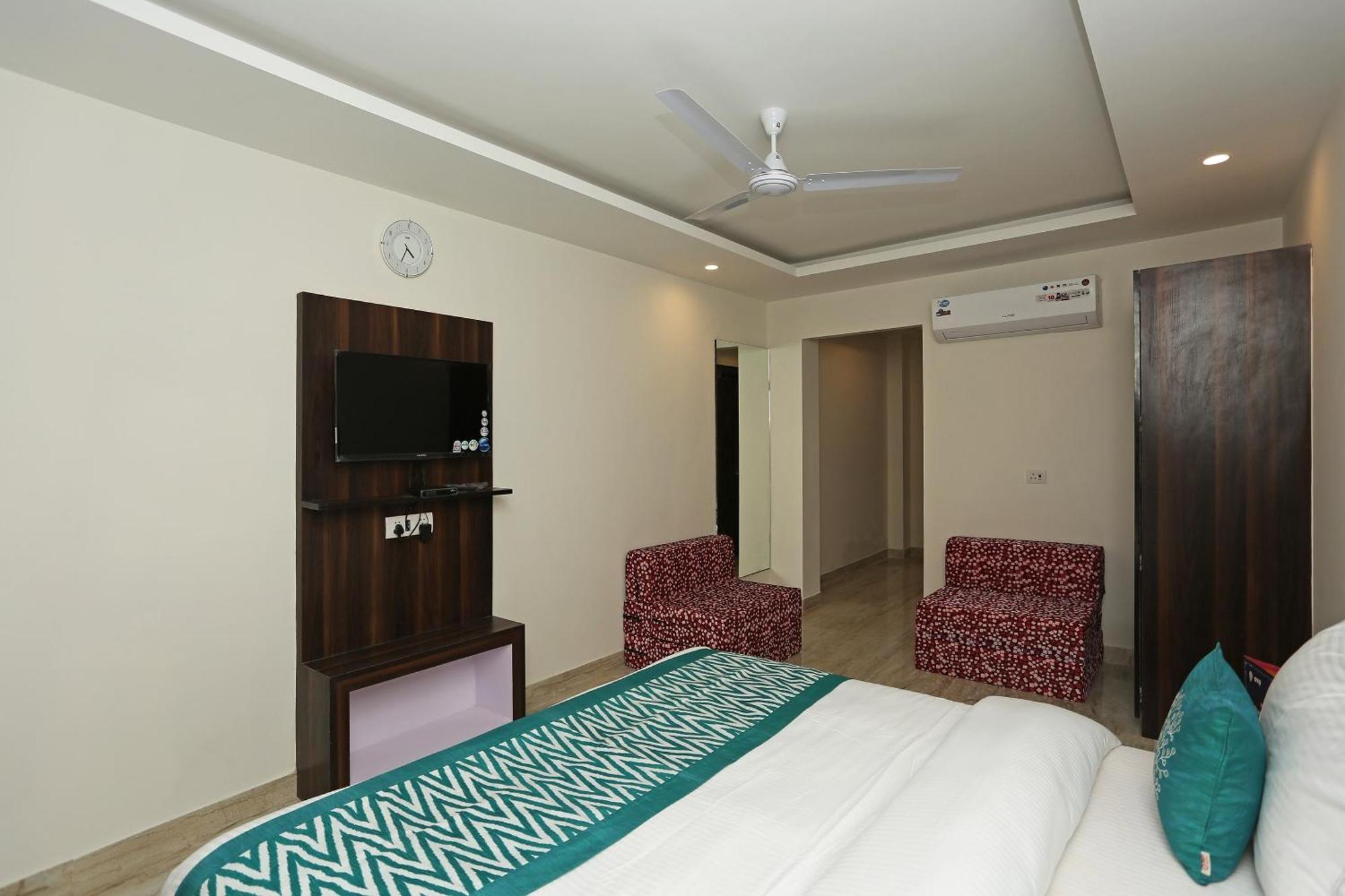 Hotel O Lakshya New Delhi Eksteriør billede